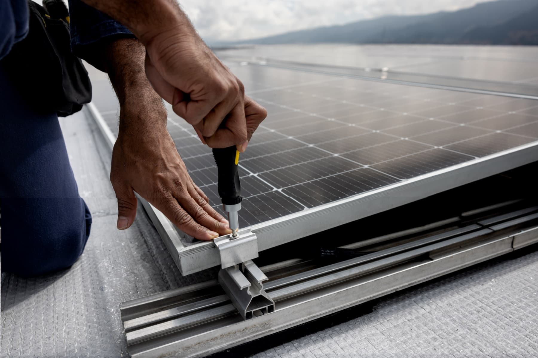 Optimiseur de puissance sous panneau photovoltaïque